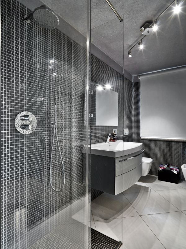 Spacious Shower with Niche